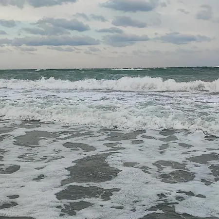 Teo Blue In Mamaia Nord Năvodari